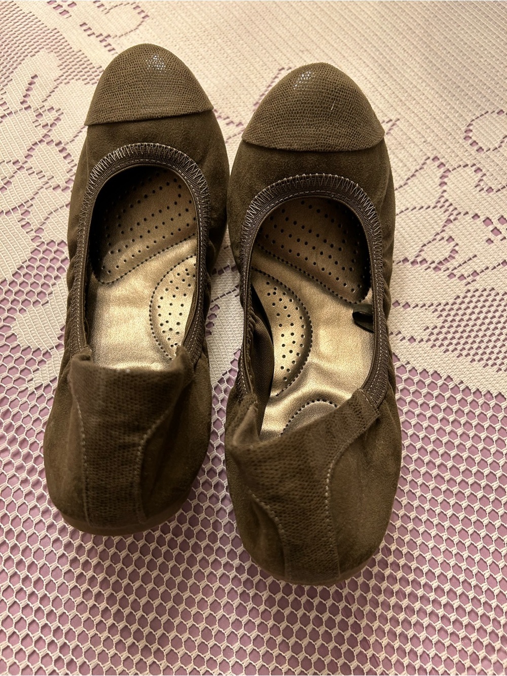 Comfort Stretch Ballet Flats in Olive green 9M